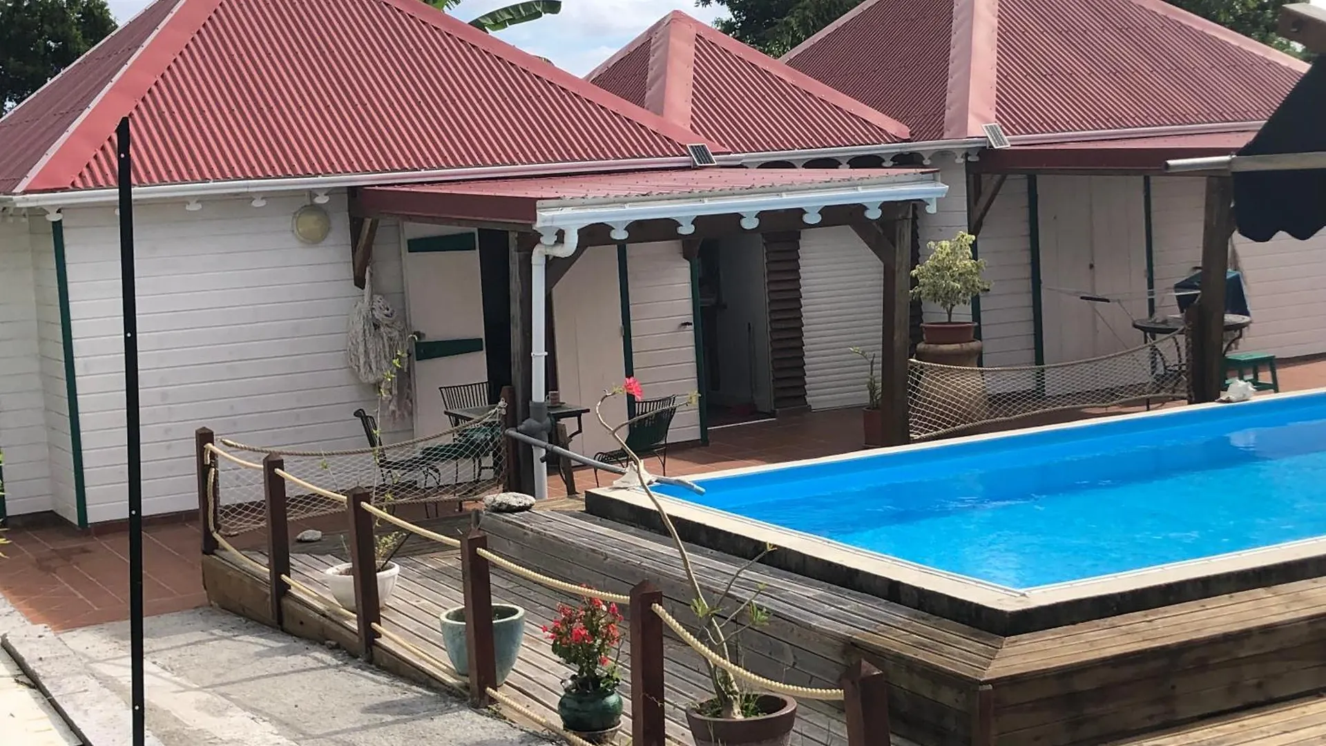 Aichi'S Lodges -Gites Capesterre 0*,