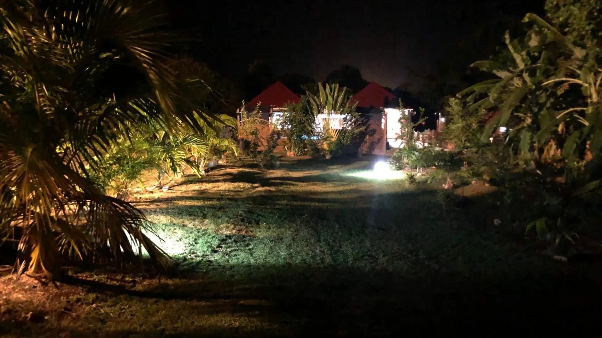 Aichi'S Lodges -Gites Capesterre Chalet